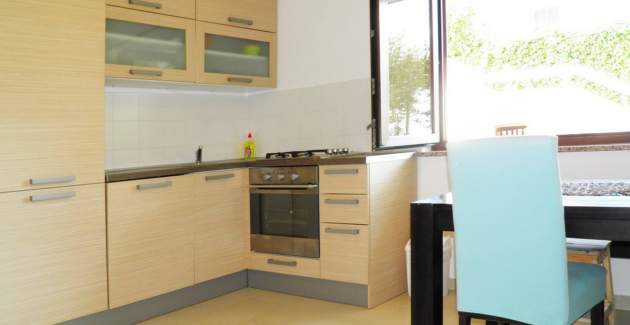Apartment Starcevic-Filipovic with a Backyard and BBQ, 150 m from the Beach