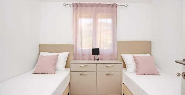 Affascinante Appartamento Sunshine n.6 – con Balcone, a 300 m dalla Spiaggia