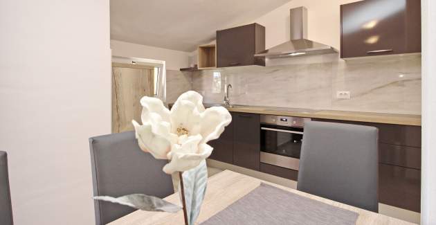 Affascinante Appartamento Sunshine n.6 – con Balcone, a 300 m dalla Spiaggia