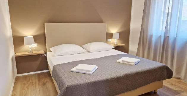 Charming Apartment Sunshine BS - with Balcony, 300 m from the Beach