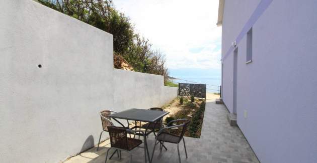 Apartman Lavanda br. 3 – Suteren razina, uz more