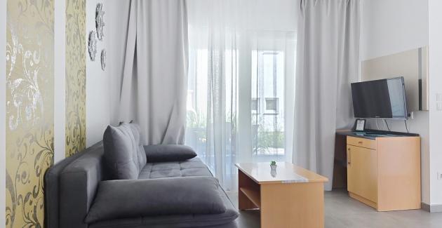 Apartment complex Villas Corinthia 2 - Top Location, 100m from the Beach, surrounded by Greenery