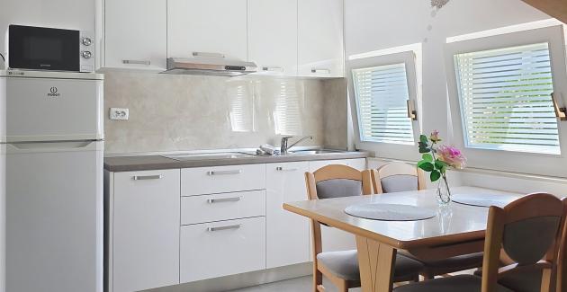 Apartment complex Villas Corinthia 2 - Top Location, 100m from the Beach, surrounded by Greenery