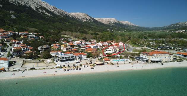 Apartment Vlahinja - with Balcony, 100m from the Beach