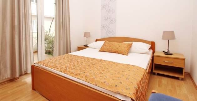 Apartment Limun 1 – mit Terrasse, 350 m vom Strand entfernt