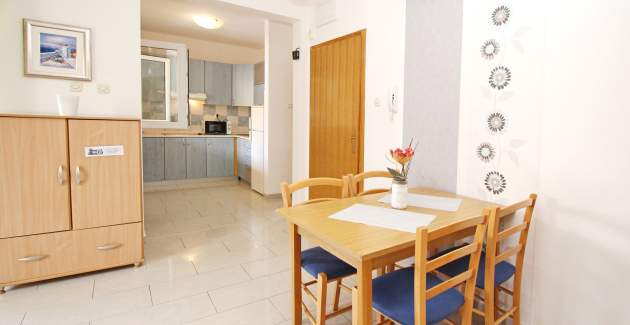 Appartamento Limun 2 - con balcone, a 350 metri dalla spiaggia