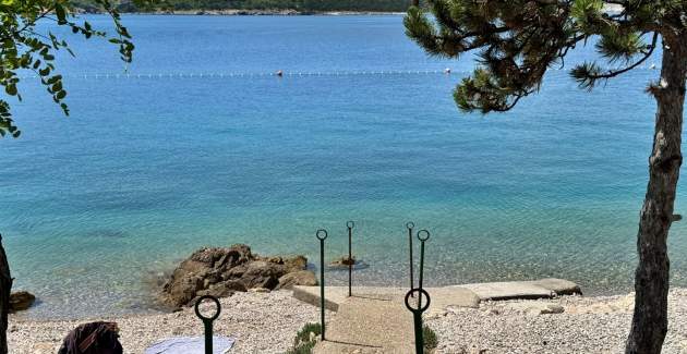 Appartamento Zeljka – 15 m dal mare, vista mare