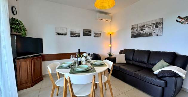 Appartamento Zeljka – 15 m dal mare, vista mare