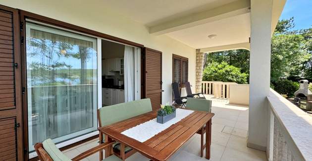 Appartamento Zeljka – 15 m dal mare, vista mare