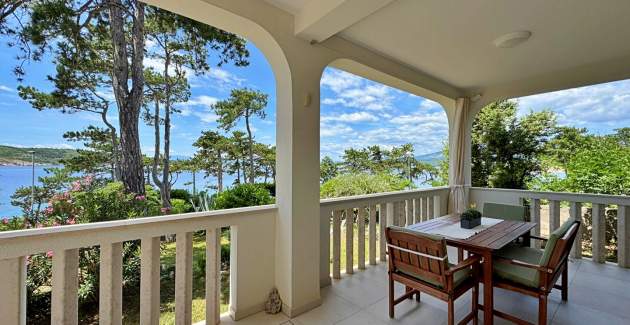 Appartamento Zeljka – 15 m dal mare, vista mare