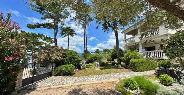 Appartamento Zeljka – 15 m dal mare, vista mare