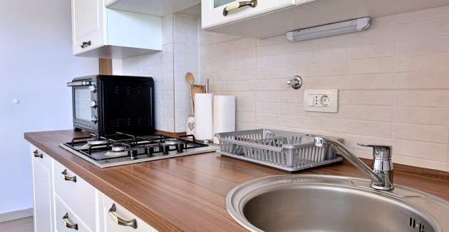 Appartamento Zeljka – 15 m dal mare, vista mare