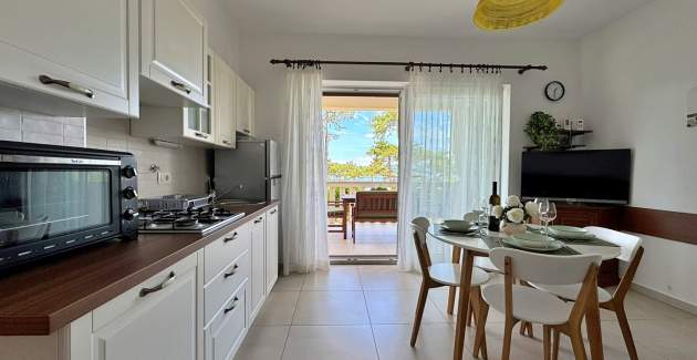 Appartamento Zeljka – 15 m dal mare, vista mare