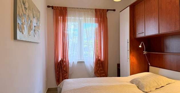 Appartamento Zeljka – 15 m dal mare, vista mare