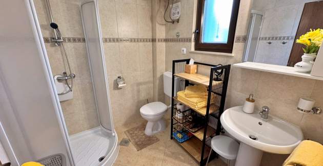 Appartamento Zeljka – 15 m dal mare, vista mare