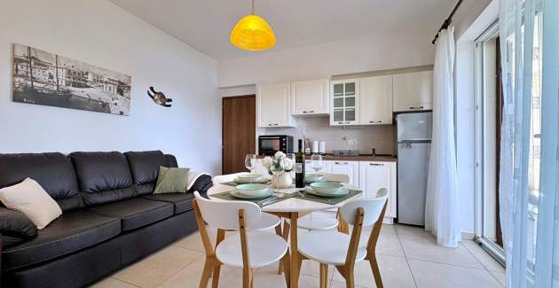 Appartamento Zeljka – 15 m dal mare, vista mare