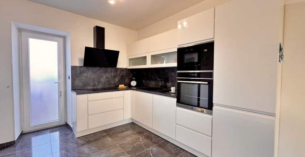 Apartment Katarina 1 – Pet-Friendly, 450 m from Sea