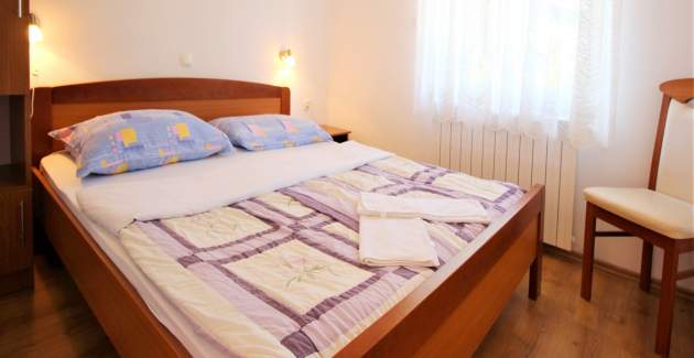 Apartment Lucijana No.1 - with Balcony, 150 m from the Beach