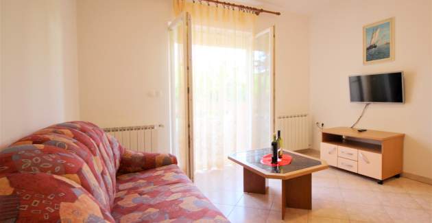 Apartment Lucijana No.3 - with Balcony, 150 m from the Beach