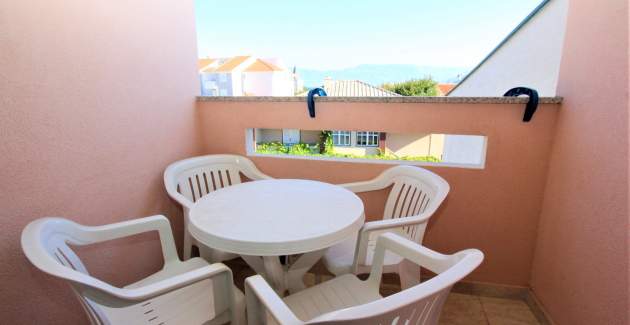 Apartment Lucijana No.5 - with Balcony, 150 m from the Beach