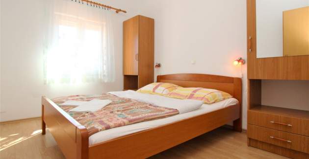 Appartamento Lucijana n. 8 – con balcone, a 150 m dalla spiaggiah