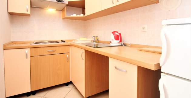 Appartamento Lucijana n. 8 – con balcone, a 150 m dalla spiaggiah