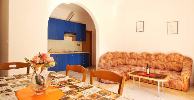 Apartment Lucijana No.9 - with Terrace, 150 m from the Beach