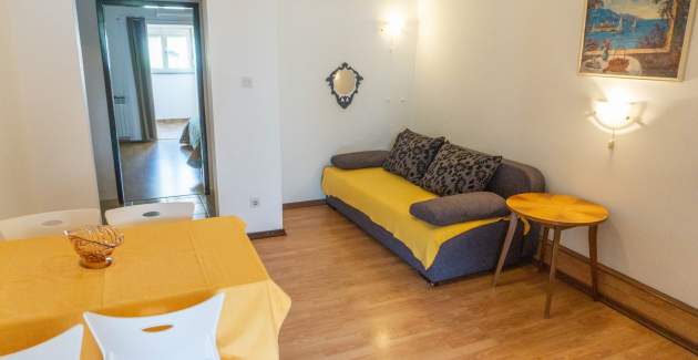 Apartment Petrica No.3 - with Balcony, located in the peaceful village of Jurandvor near Baska