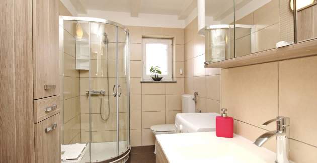 Appartamento Osmanovic A4 – con Balcone e Parcheggio