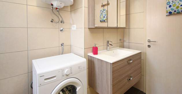 Appartamento Osmanovic A4 – con Balcone e Parcheggio