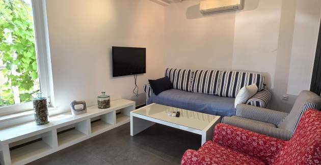 Holiday House Hlad – Near Center, with Private Yard