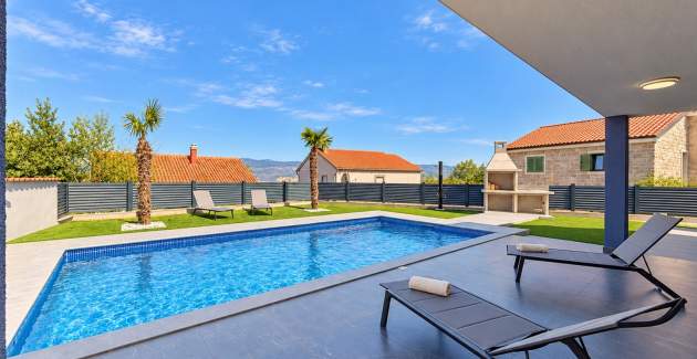 Villa Kockar with Pool