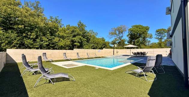 Apartment Lavanda Verde 2 — with Pool
