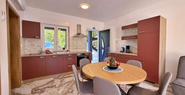 Apartment Lavanda Verde 2 — with Pool