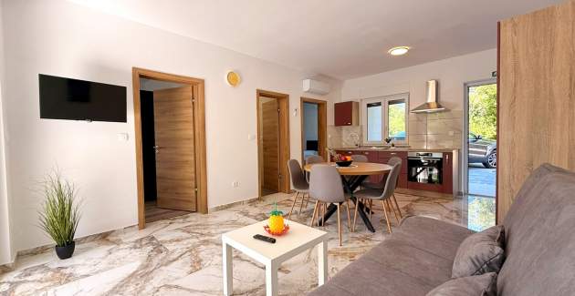 Apartment Lavanda Verde 2 — with Pool
