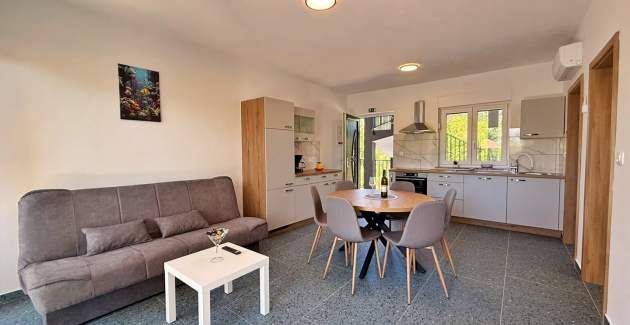 Apartment Lavanda Verde 3 — with Pool