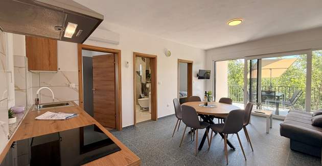 Apartment Lavanda Verde 3 — with Pool