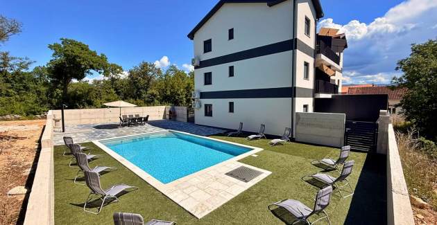 Apartment Lavanda Verde 5 — with Pool
