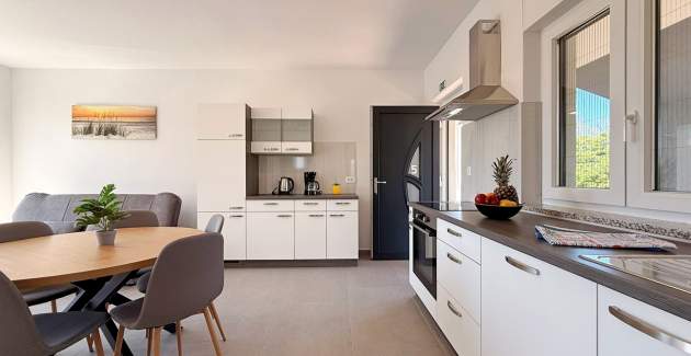 Apartment Lavanda Verde 5 — with Pool