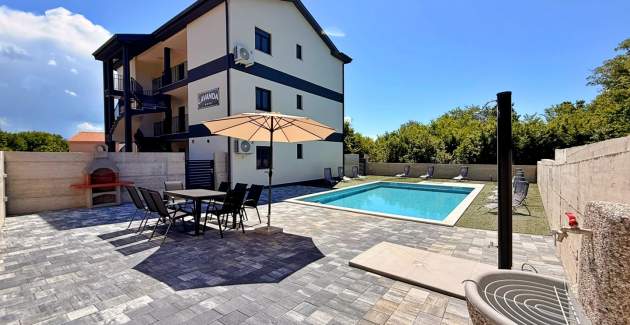 Apartment Lavanda Verde 6 — with Pool