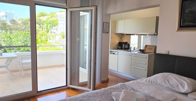 Studio Apartment No. 4 Heaven – adults only
