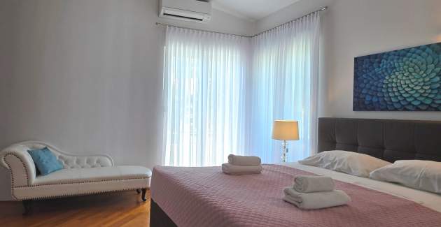Apartment No. 6 Ecstasy – adults only