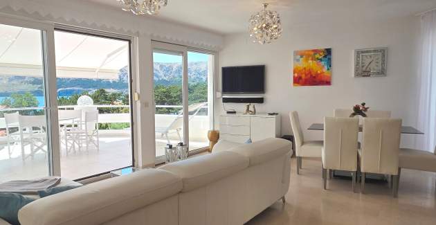Apartment No. 6 Ecstasy – adults only