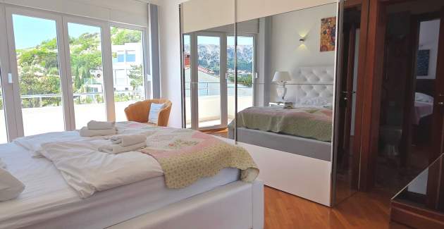 Apartment No. 6 Ecstasy – adults only