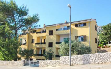 Apartments Sunshine Residence Baska