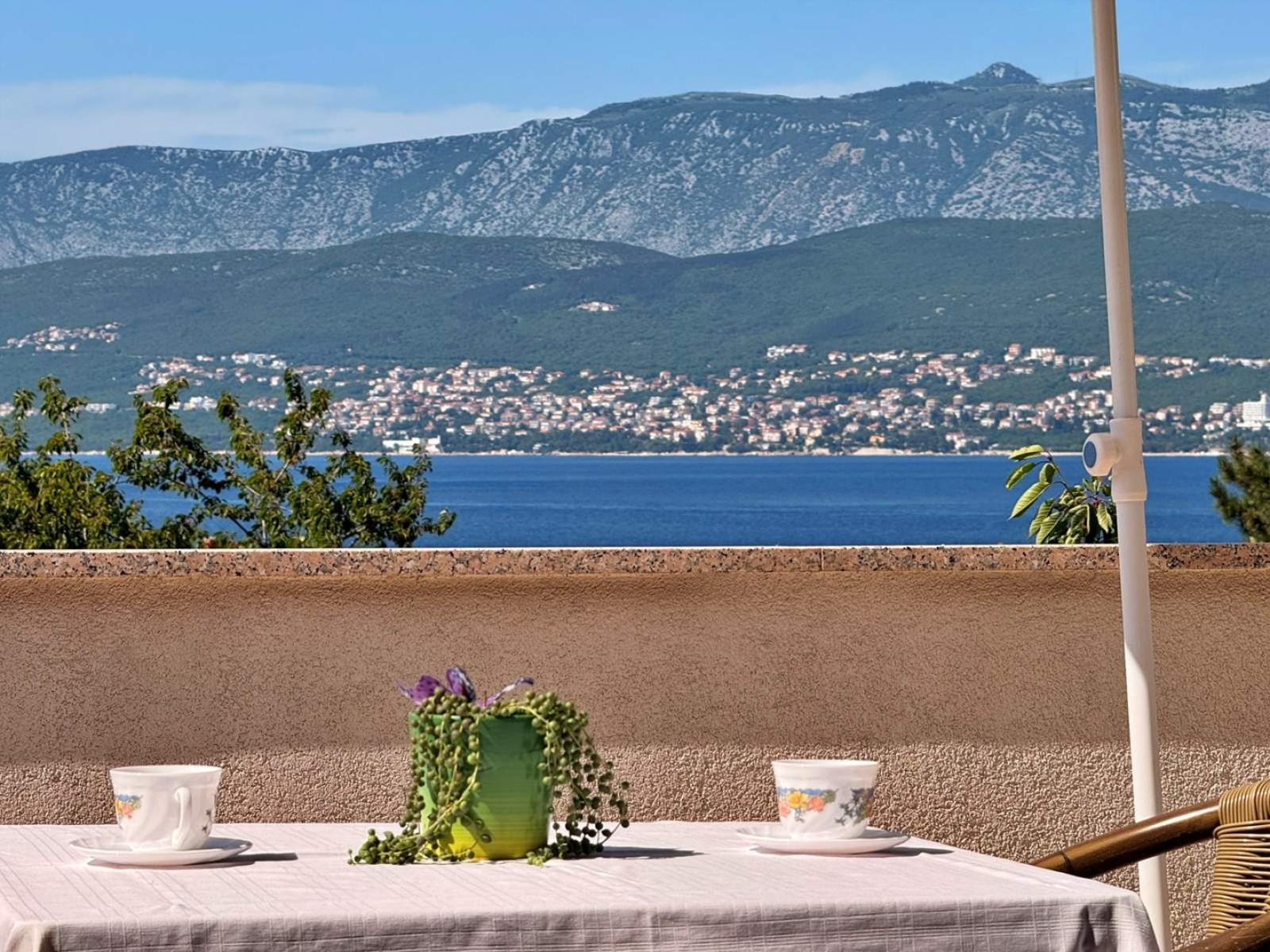 Apartment Dragica A2 – Sea View and Balcony