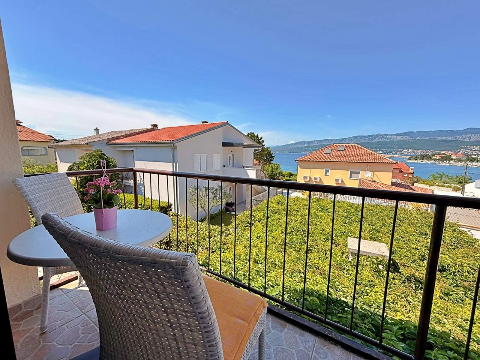Apartman Nevenka P. – pogled more, 130 m od mora