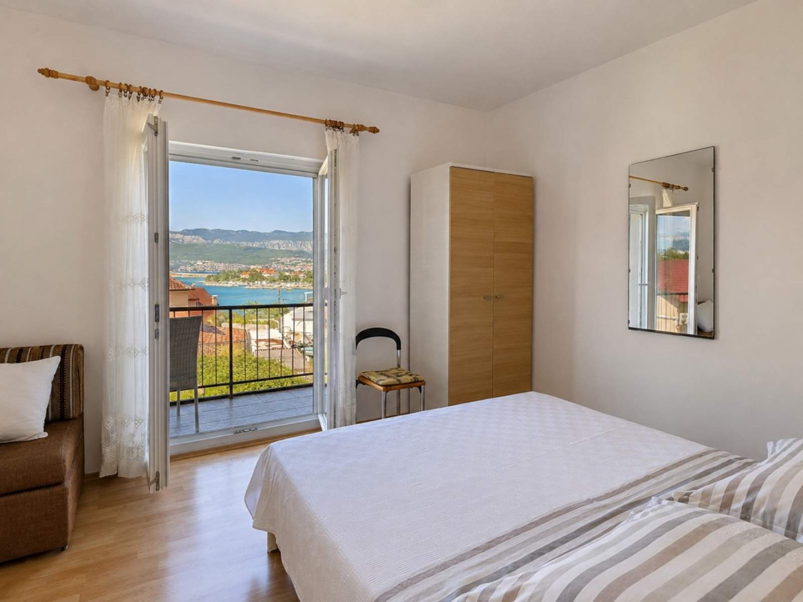 Apartman Nevenka P. – pogled more, 130 m od mora