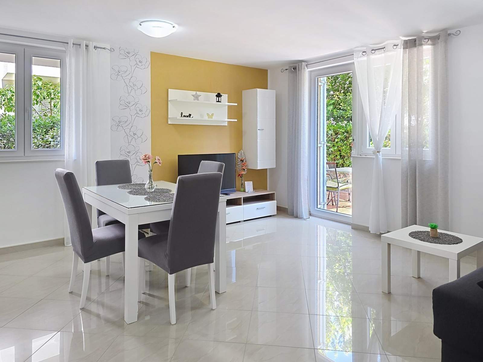 Apartment Gorica 2 No.3 - with Terrace and Pool
