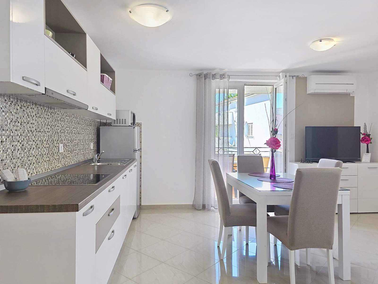 Apartment Gorica 2 No.5 - with Balcony and Pool